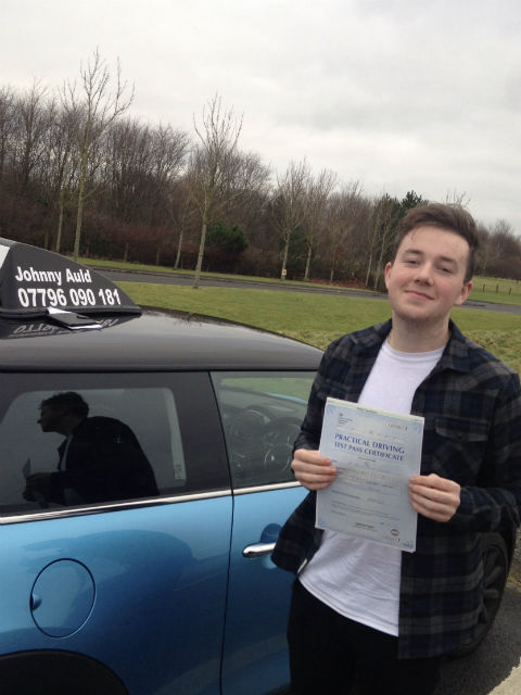 DRIVING INSTRUCTOR IN dreghorn 112
